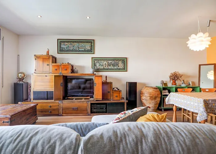 Panoramic Terraces By Hello Homes * 锡切斯